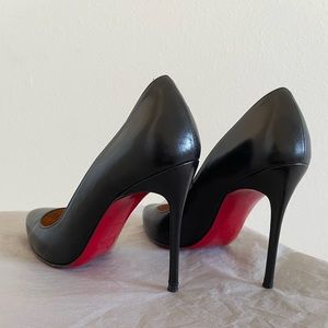 Christian Louboutin black skinny high heel size 35 pumps
